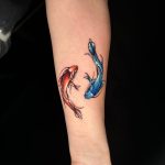 kék vörös piros hal alkar tetoválás, blue red red fish forearm tattoo