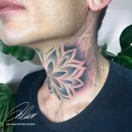 mandala nyak fekete fehér szürke tetoválás levélszirom szimetrikus , mandala neck black white gray tattoo leaf petal symmetrical