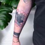 geometrikus alkar tetoválás Budapest, geometric forearm tattoo Budapest