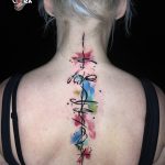 hát színes felirat tetoválás Budapest, so colorful lettering tattoo Budapest