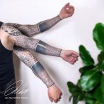 Kovács Júlia tattoo artist Ink Man Tattoo Studio Budapest geometric arm kar tattoo tetoválás