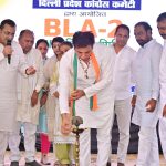 यमुना सफाई छोड़ प्रचार और क्रूज़ में व्यस्त है सरकार