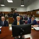 Les douze jurés au procès de Donald Trump délibèrent