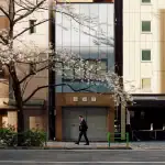 oras industrial, ilustrand nevoia de pauza, reglare emotionala pentru a combate depresia si anxietatea