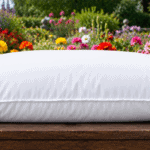 Medium wool pillow with balanced mid-loft support