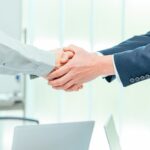 【運送業のM&A】株式譲渡と事業譲渡（譲渡譲受認可）はどう違う？失敗しないためのポイントを解説