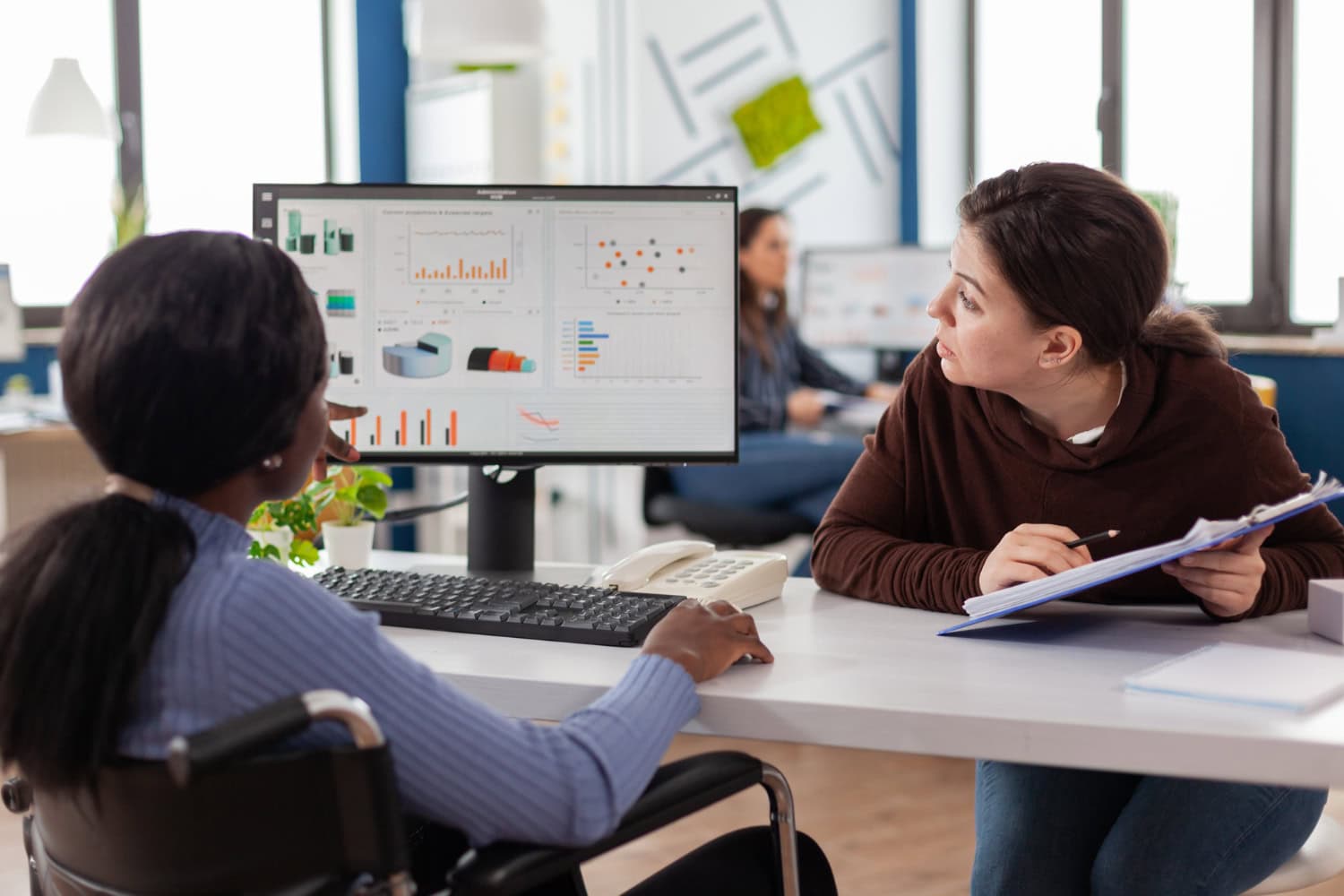 Data-Driven Learning: How Analytics Improve Employee Training Programs