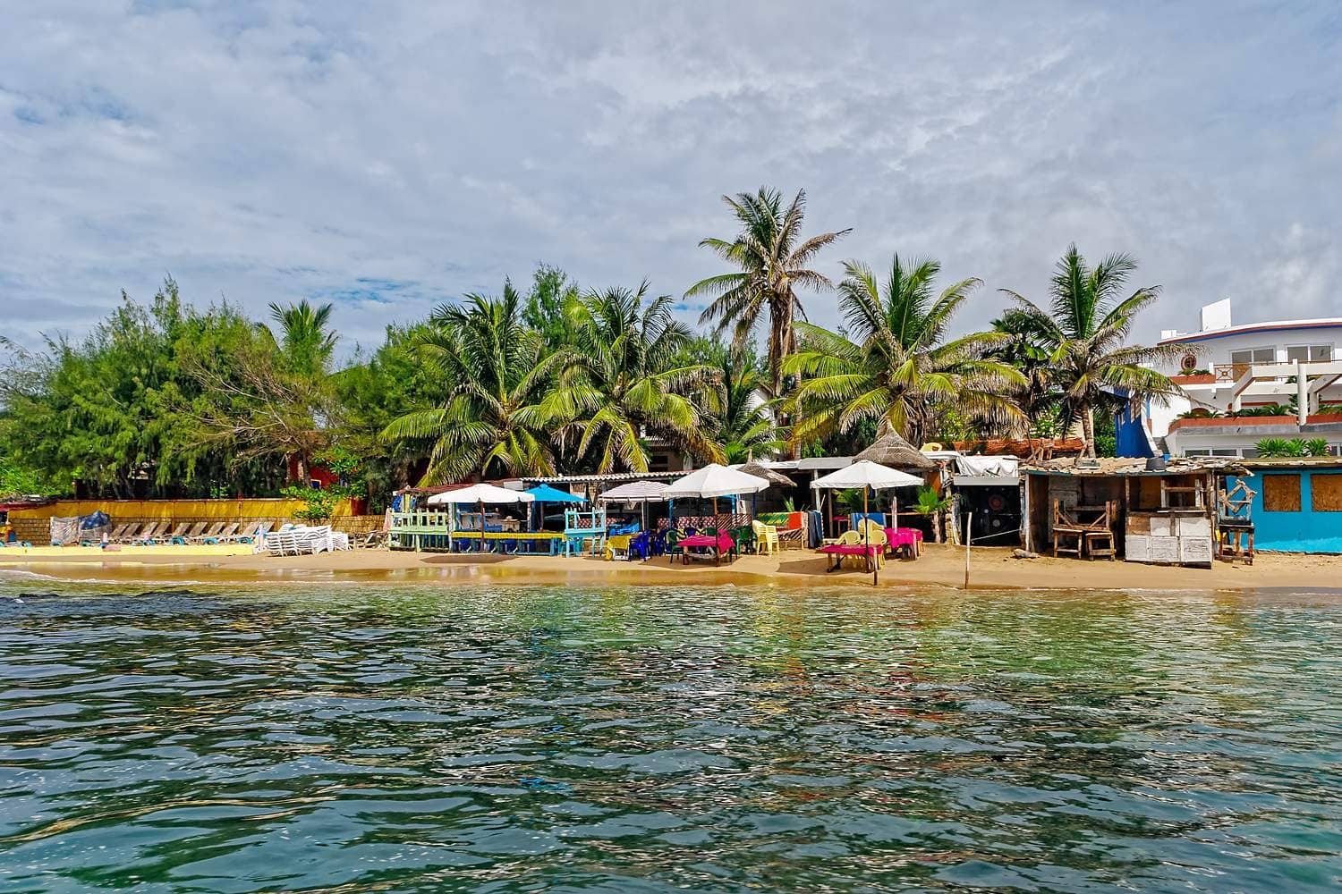 L’Île de Ngor : plage lébou et surf face aux Almadies