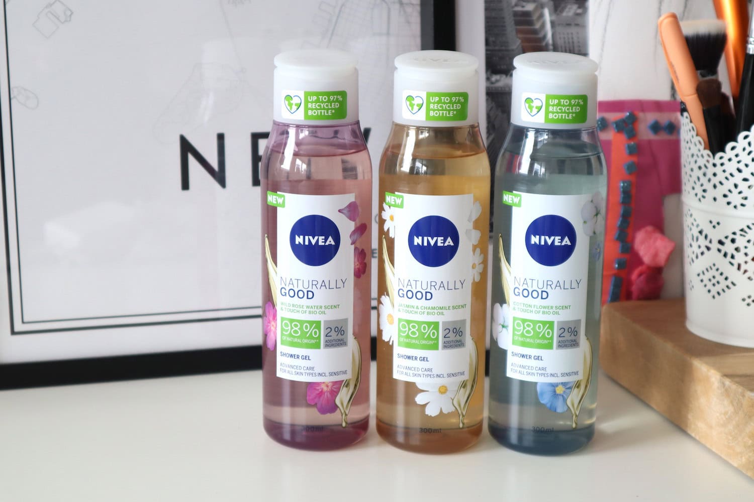 Nivea Naturally Good showergels