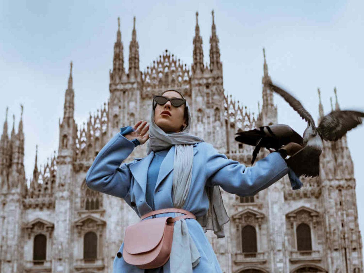https://cdn.contexttravel.com/image/upload/w_1500%2Cq_60/v1636759417/blog/How%20did%20Milan%20become%20the%20fashion%20capital%20of%20Italy/milan_italy_fashion.jpg