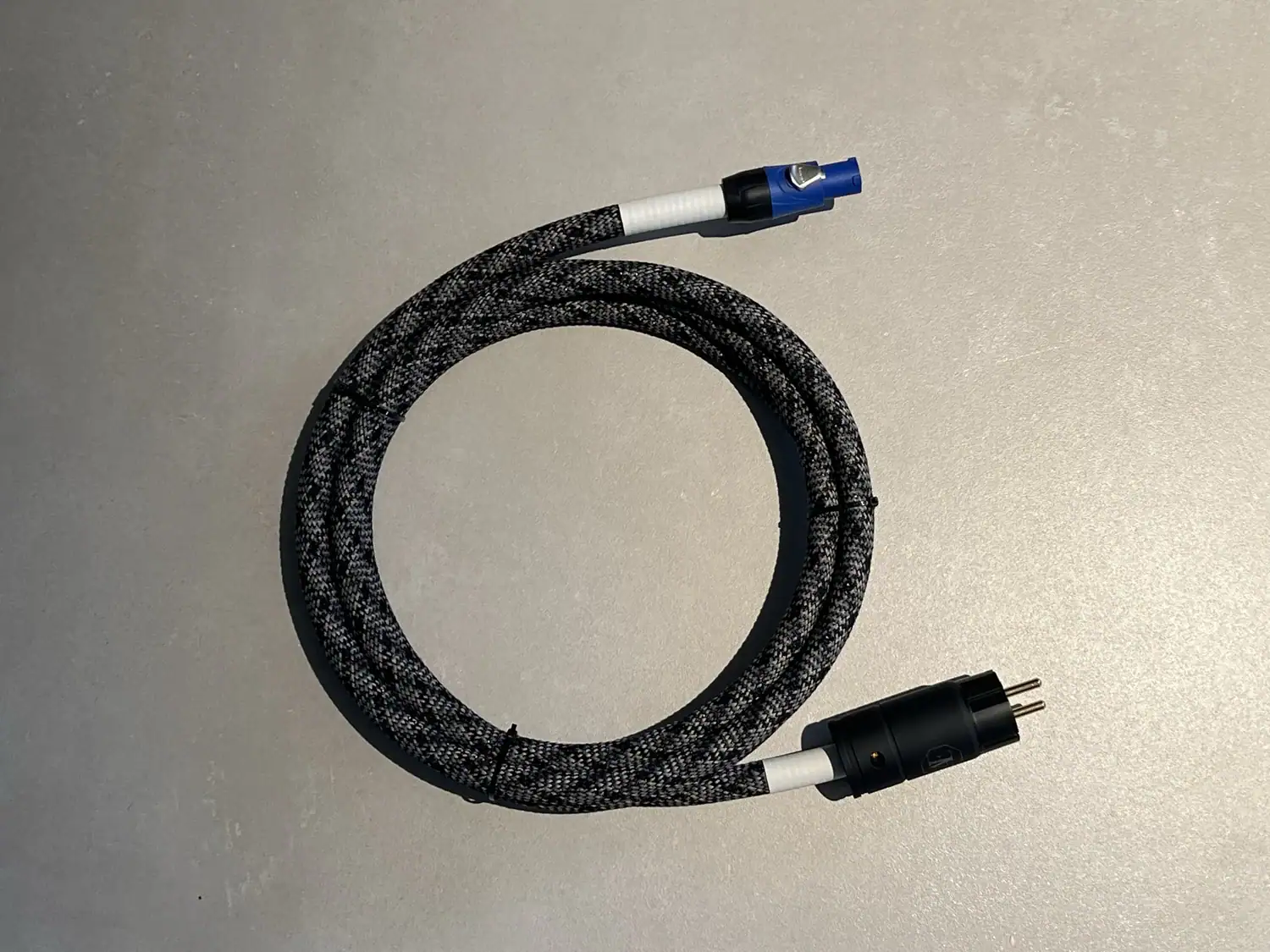 Aequo Audio câble alimention Exclusive 100cm vue globale