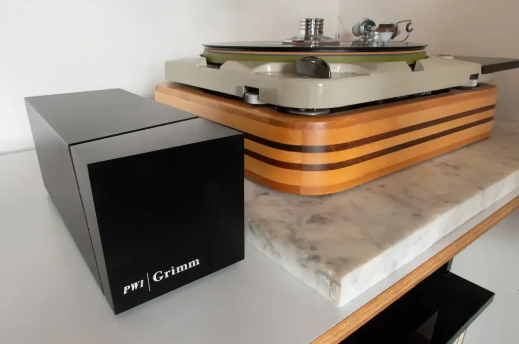 AudioKey sur le phonostage Grimm Audio PW1 04