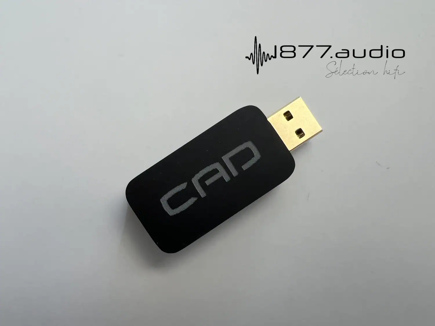 CAD USB Control posé à l'horizontale, vue avant