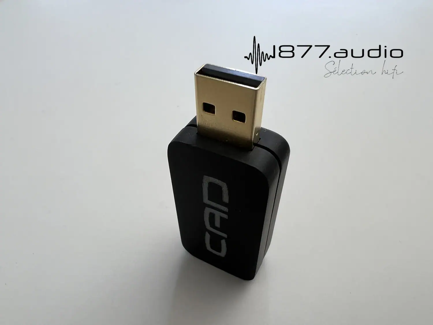 CAD USB Control posé à la verticale