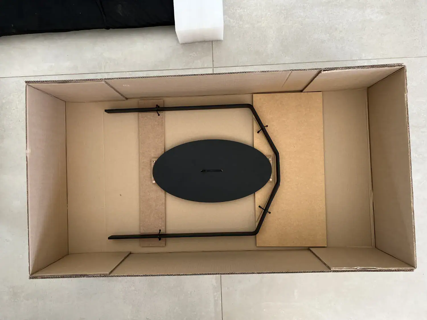 Diptyque Audio dp 107 en cours de montage, pieds rangés