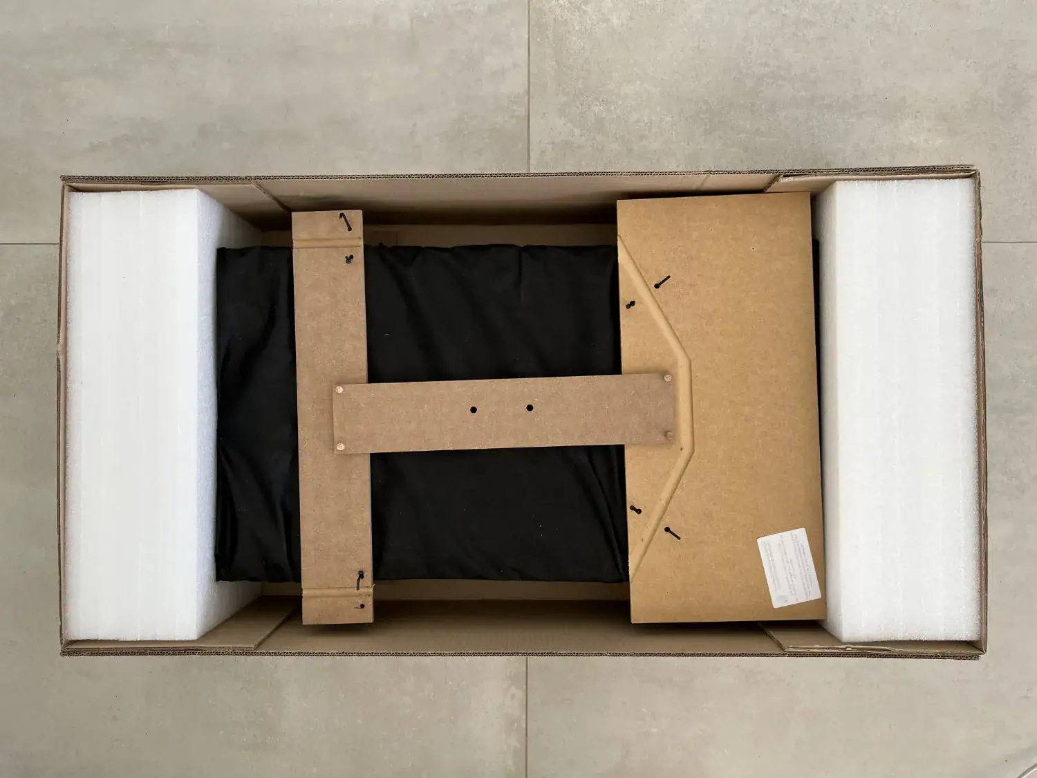 Diptyque Audio dp 107 en cours de montage, protections en bois