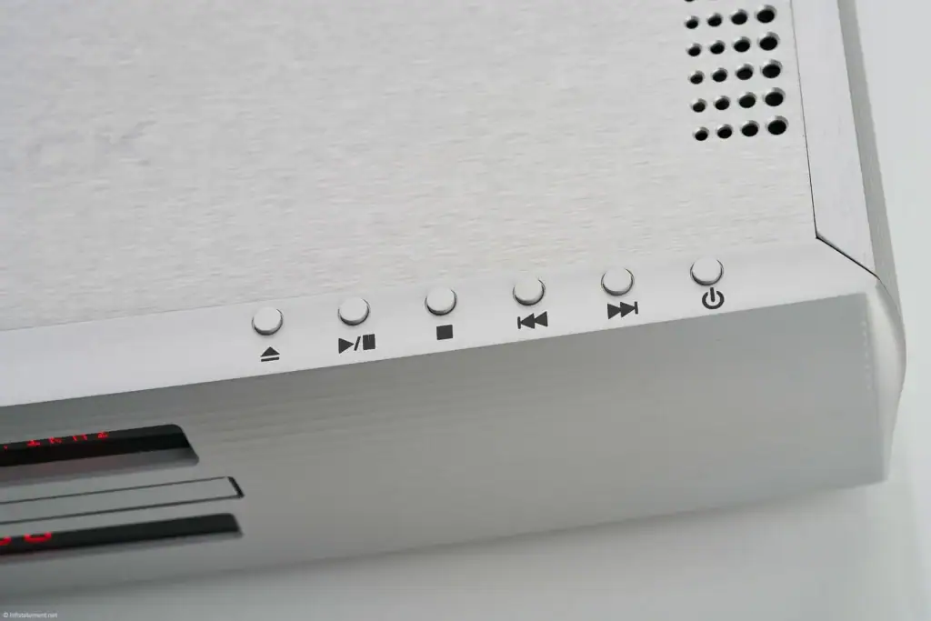 HIFI Statement sur le Playback Designs Edelweiss MPS-6 05