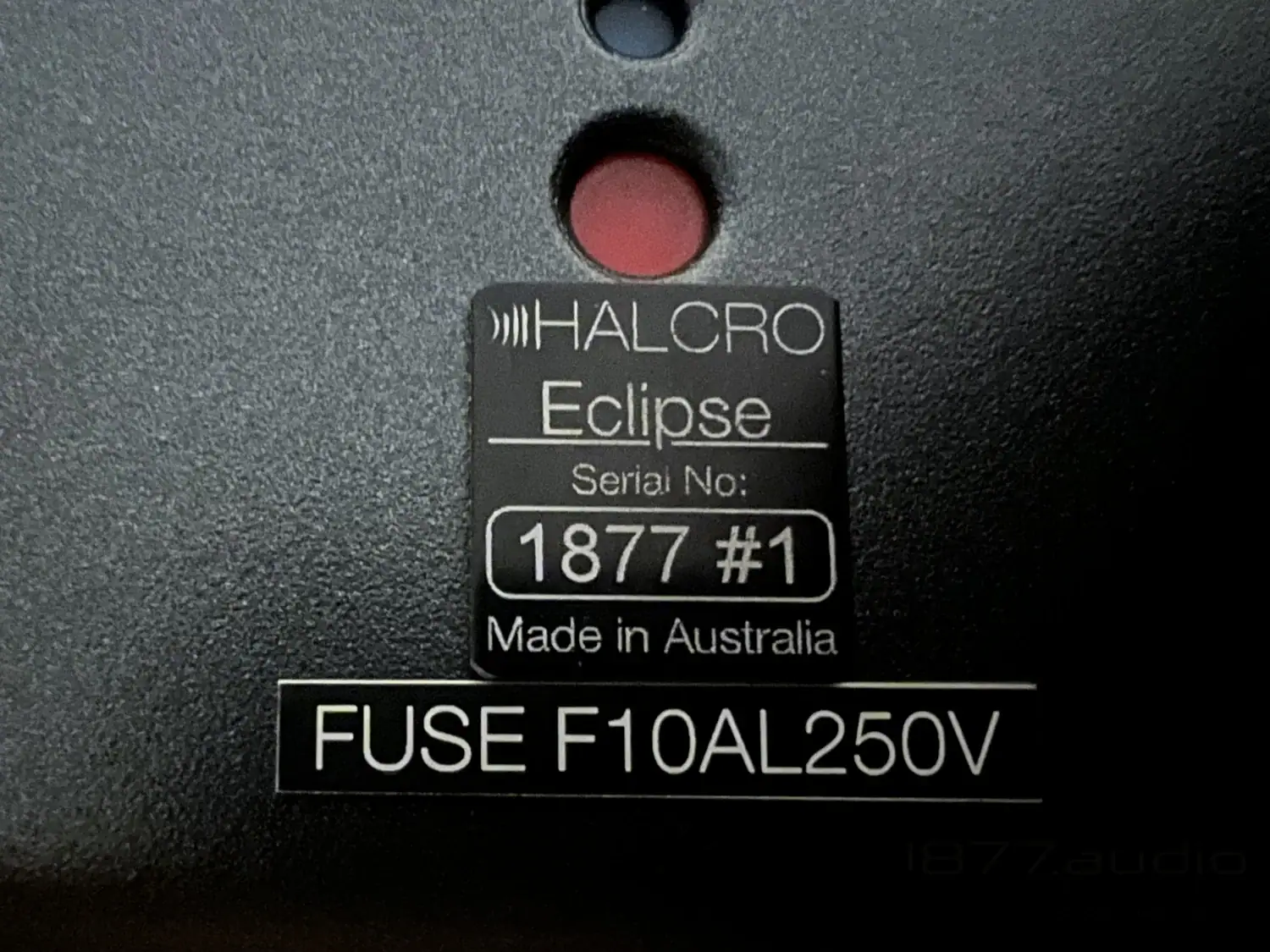 Halcro Eclipse mono zoom sur le bouton d'armement et le logement du fusible