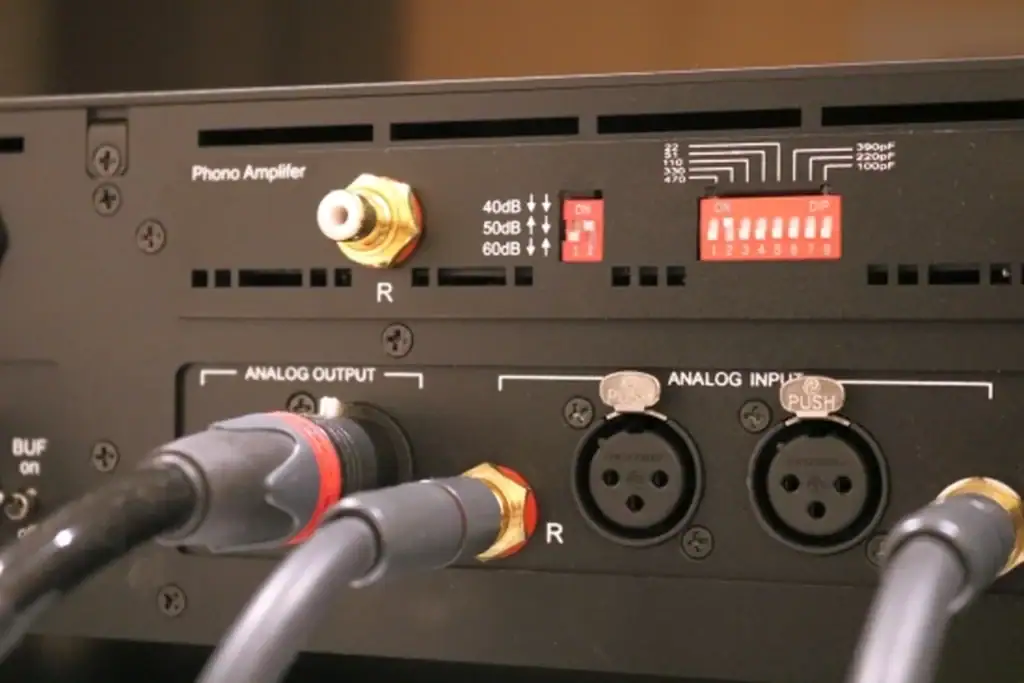 Hi-Fi Advice sur le Cos Engineering D10 02