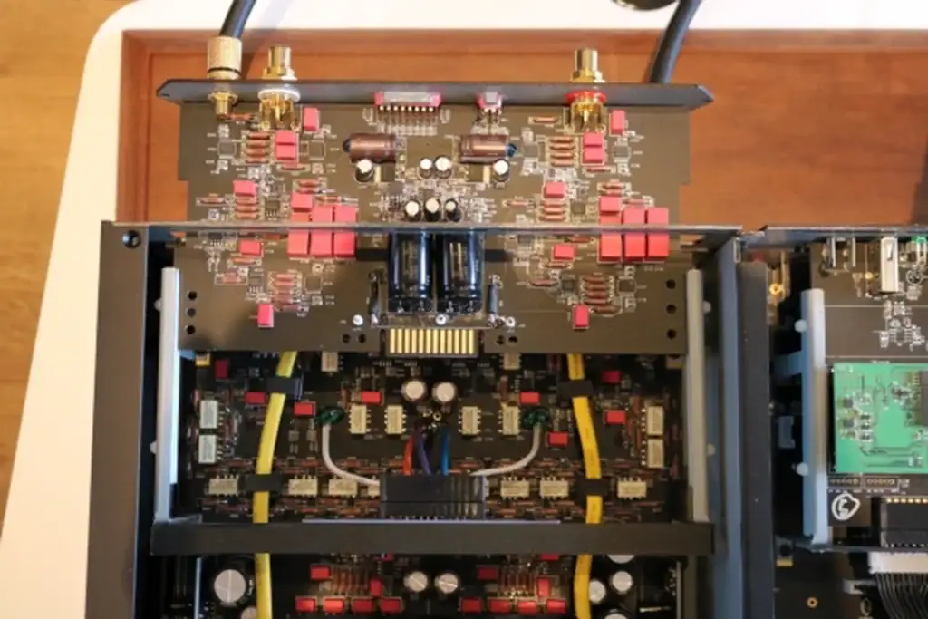 Hi-Fi Advice sur le Cos Engineering D10 06