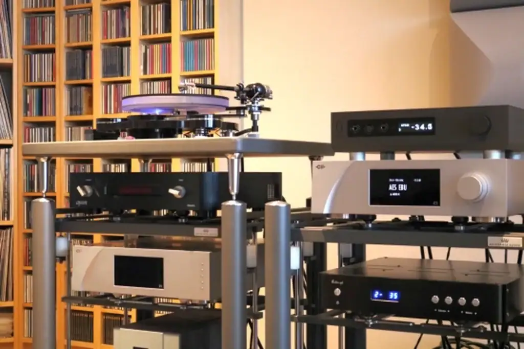 Hi-Fi Advice sur le Cos Engineering D10 11