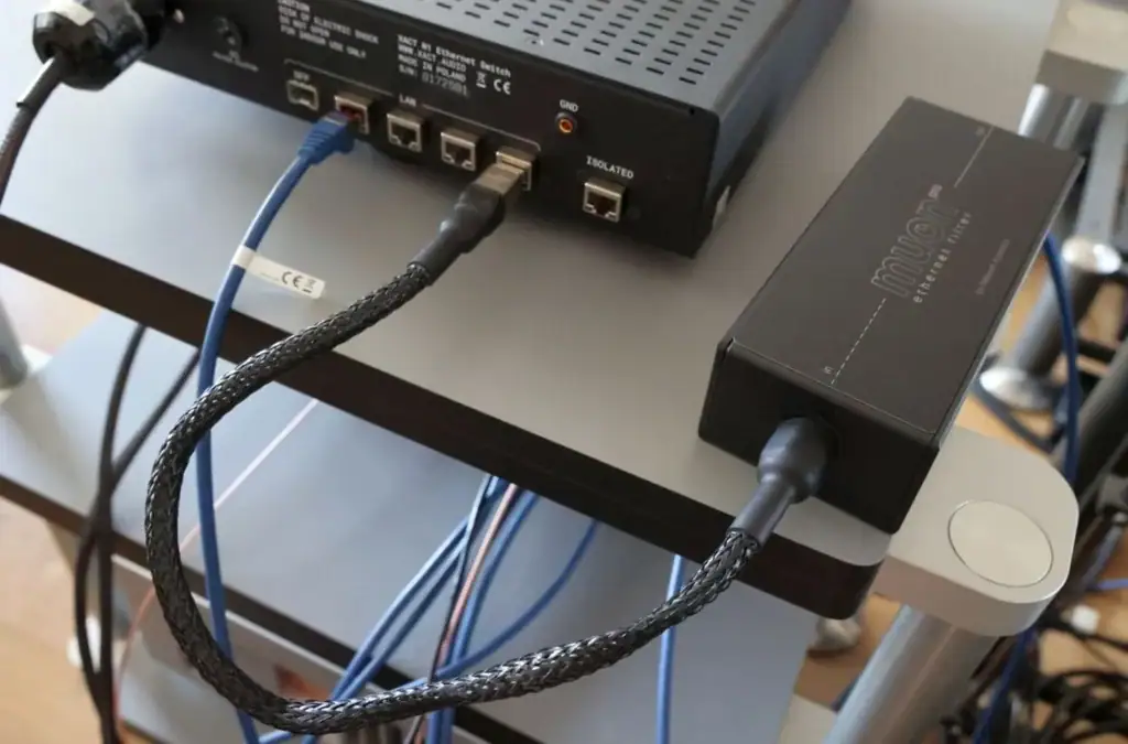 Hifi-Advice sur le switch réseau XACT N1 08