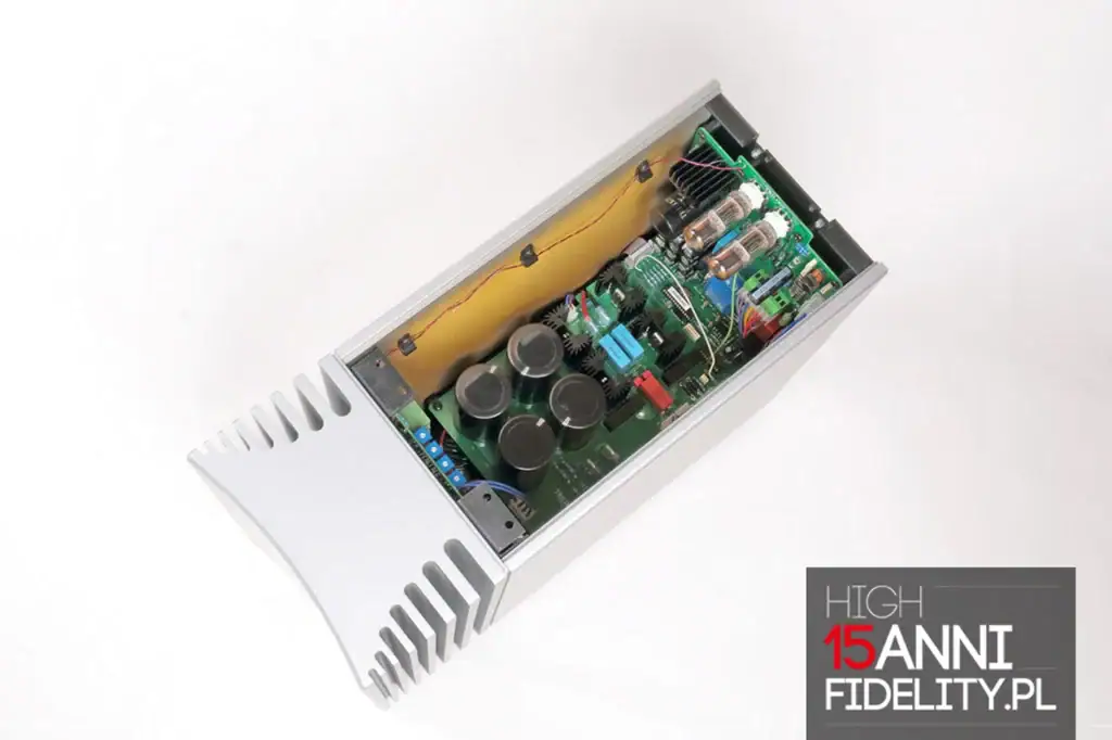 High Fidelity – Trilogy Audio 915R et 995R 15