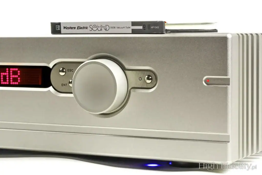 High Fidelity.pl – Trilogy Audio 925 (1)