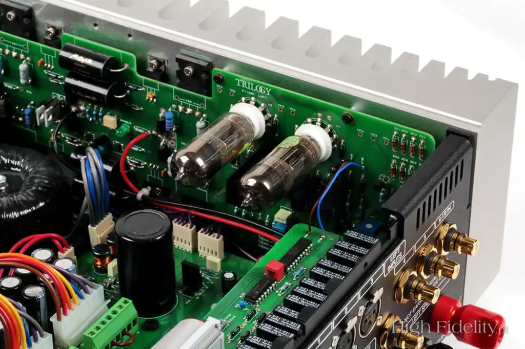 High Fidelity.pl – Trilogy Audio 925 (8)