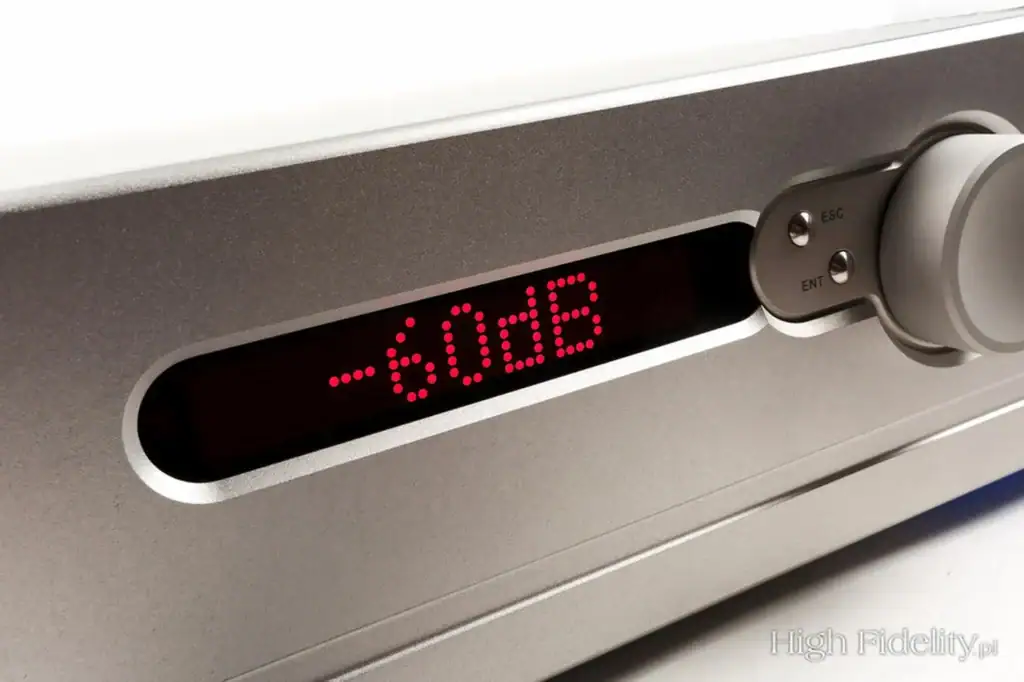 High Fidelity.pl – Trilogy Audio 925 (9)