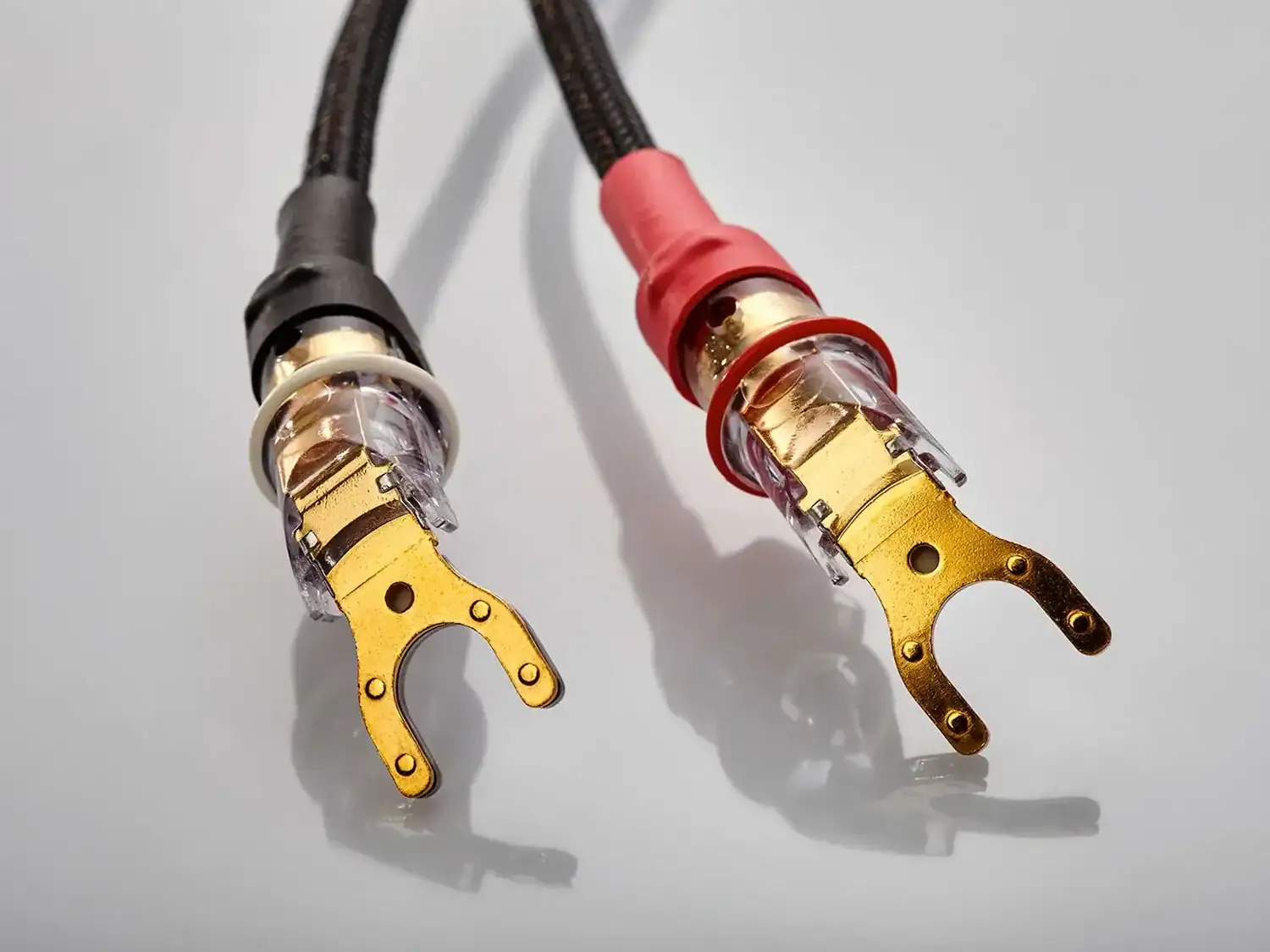 Jorma câble HP Unity zoom sur les connecteurs de type fourche