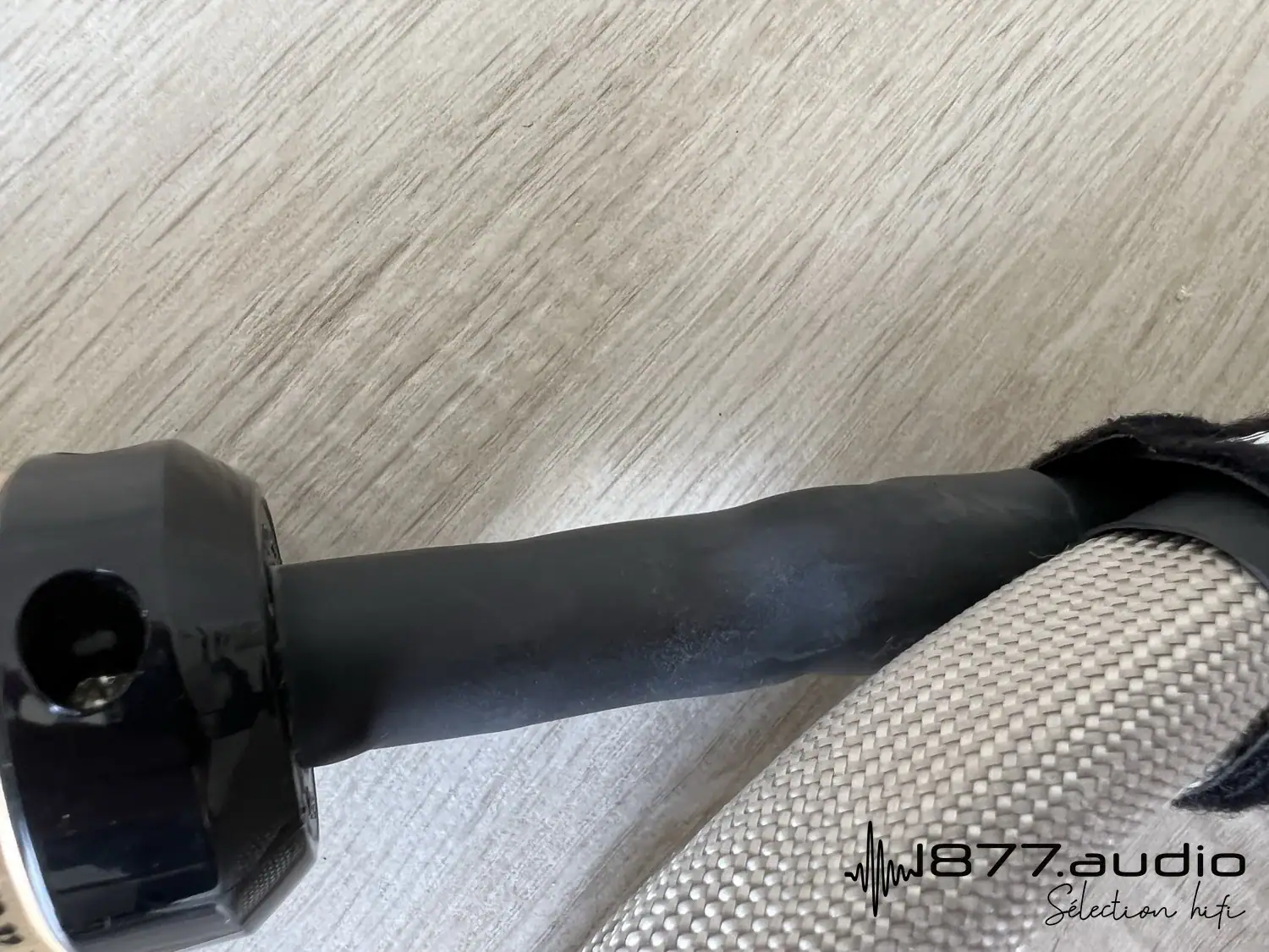 Legato câble alimentation Referenza Superior 160cm zoom sur la gaine 1