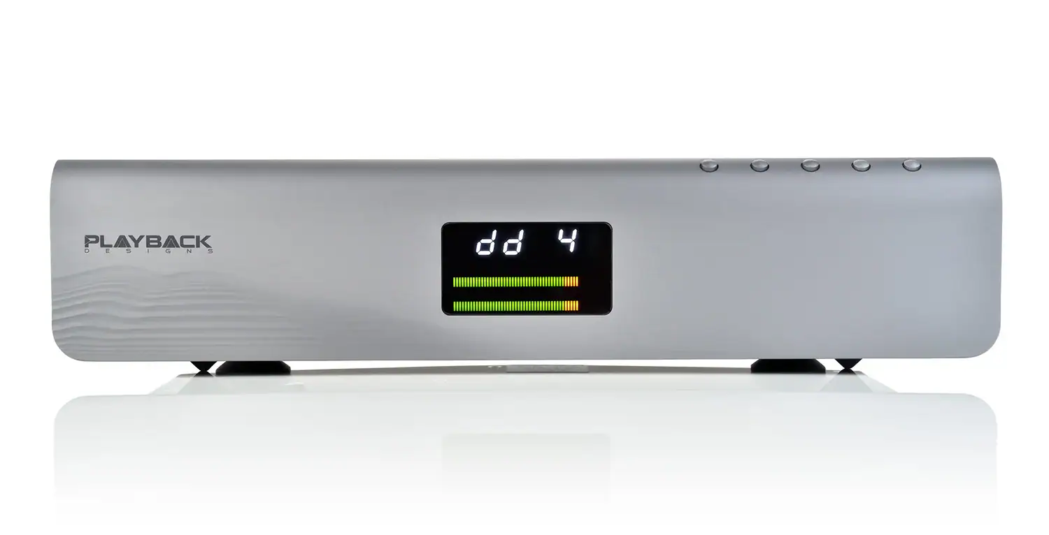 Playback Designs Pinot face avant avec l'afficheur allumé