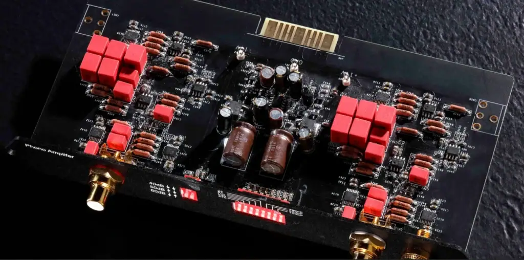 Six Moons sur le Cos Engineering D10 07