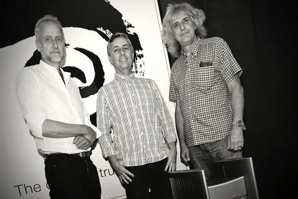 SoundStage sur le Halcro Eclipse Stéréo 08