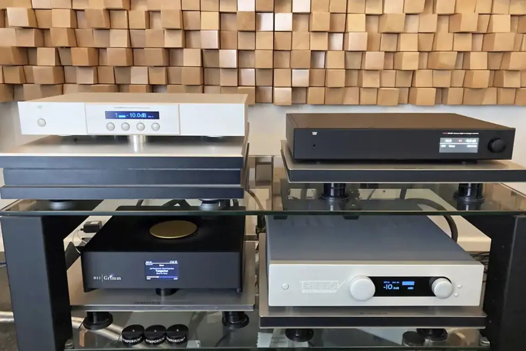 Soundstage Australia teste le DAC Weiss Helios 05