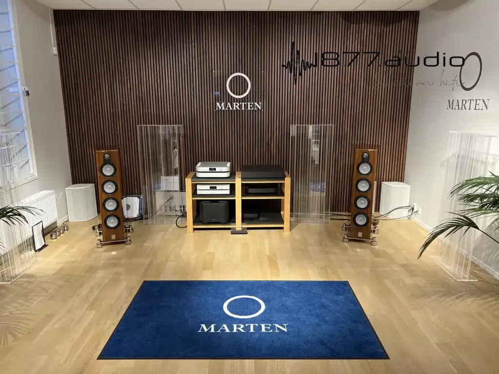 Salle d'écoute secondaire située dans les locaux du fabricant suédois d'enceintes, Marten