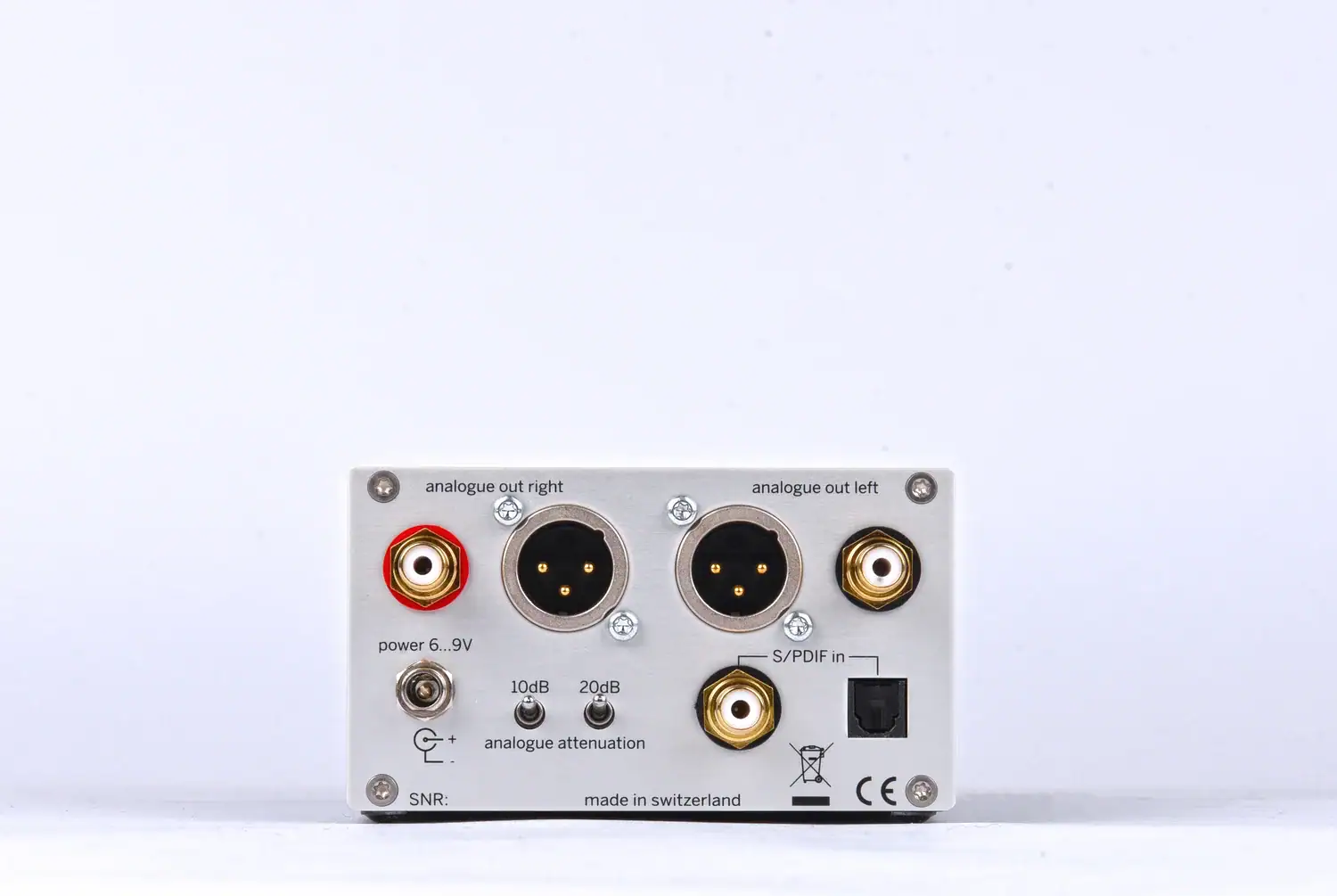 Weiss DAC205 face arrière en plan large