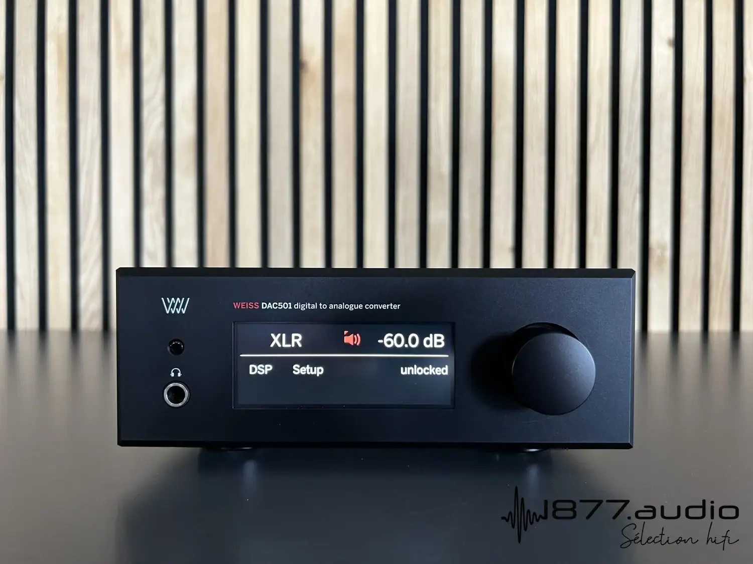 Weiss DAC 501 4CH noir face avant plan large