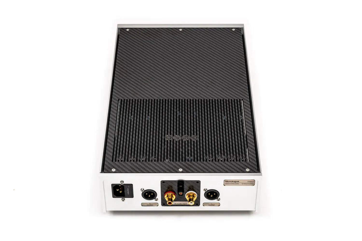 Vue arrière du Phonostage WestminsterLab Monologue avec ses connecteurs XLR et RCA