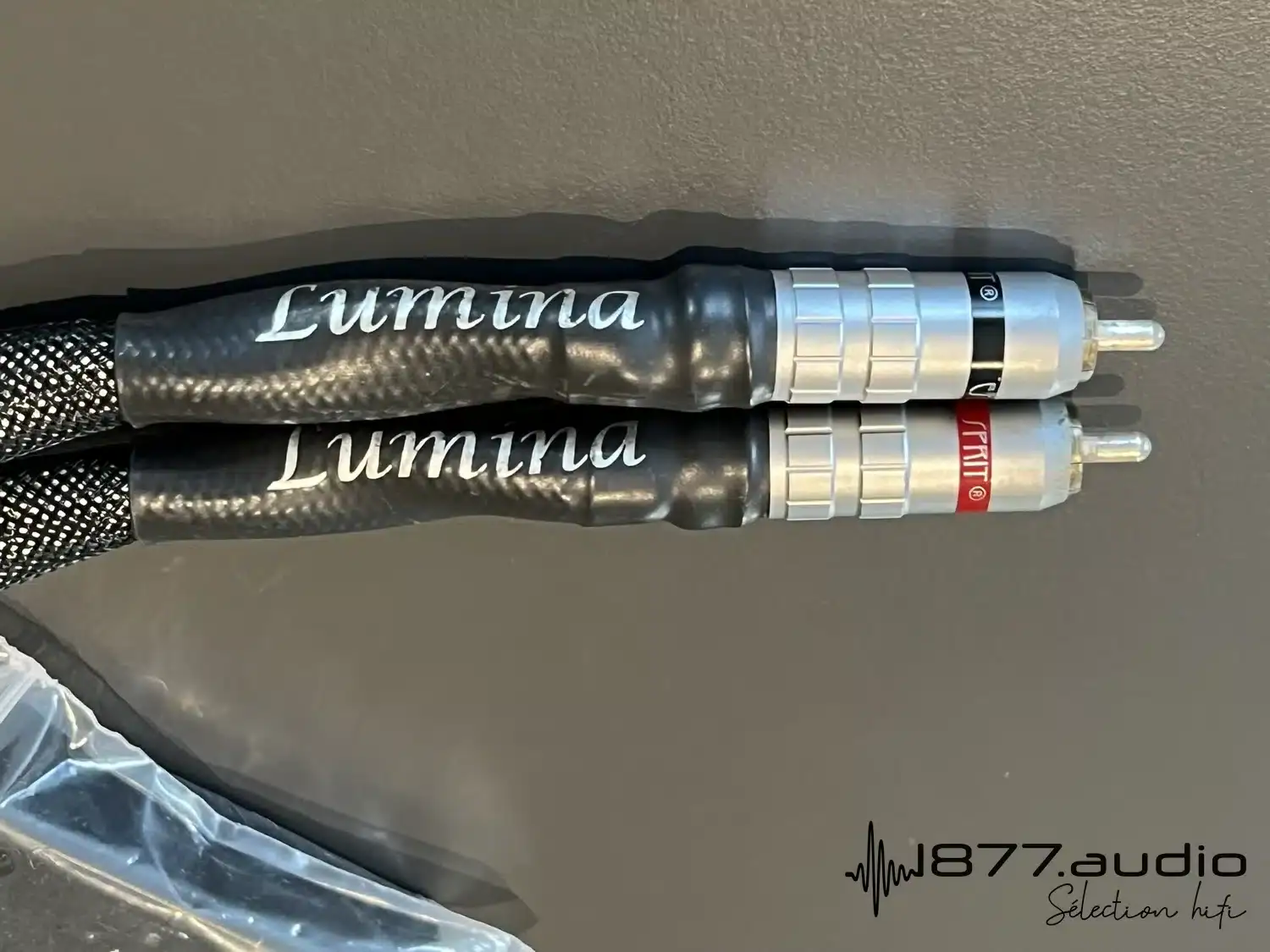 Esprit câble RCA Lumina 60cm zoom sur les connecteurs