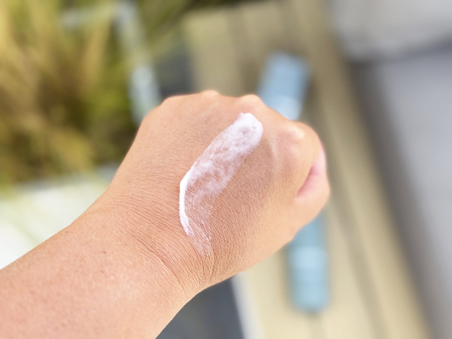 Alpha-H Smoothing AHA Face and Body Scrub