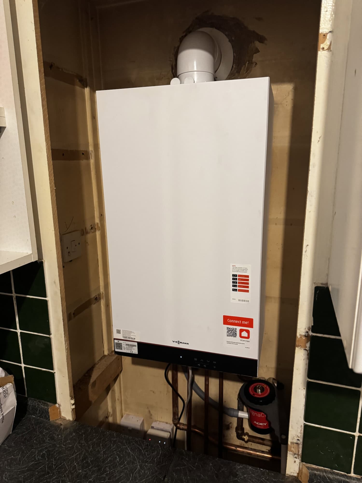 new boiler installed, gas boiler installation by gas safe registers engineer in glasgow.