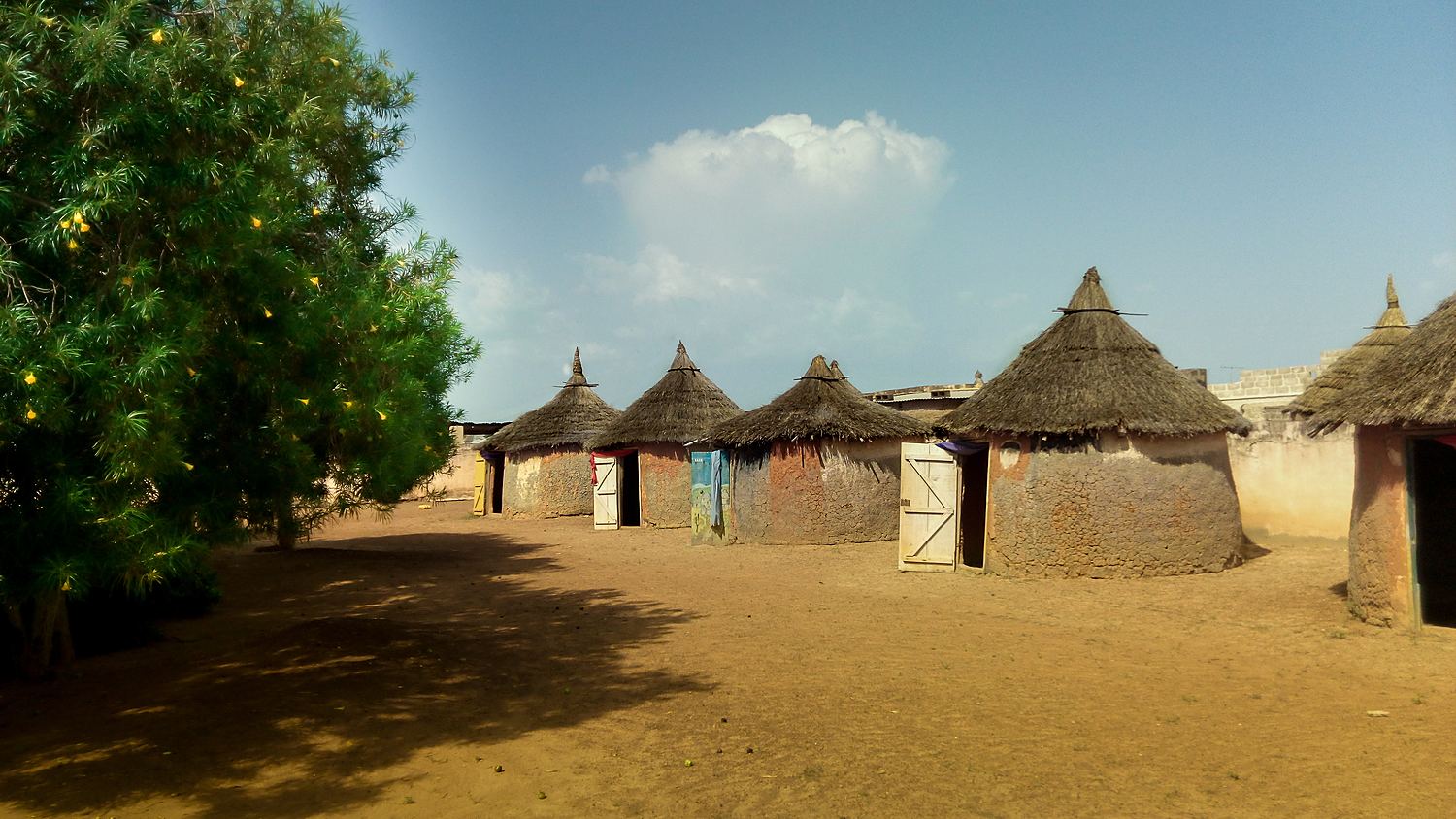 Balade en brousse dans un village peul (Saint-Louis) — Sénégal
