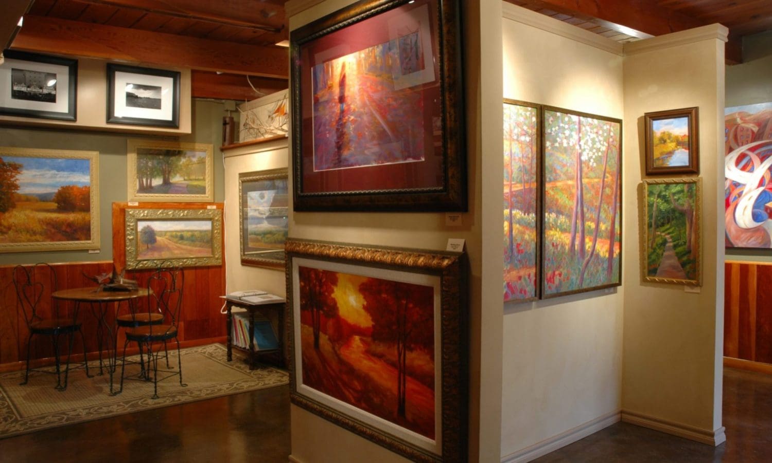 Photo of art gallery in eureka springs arkansas