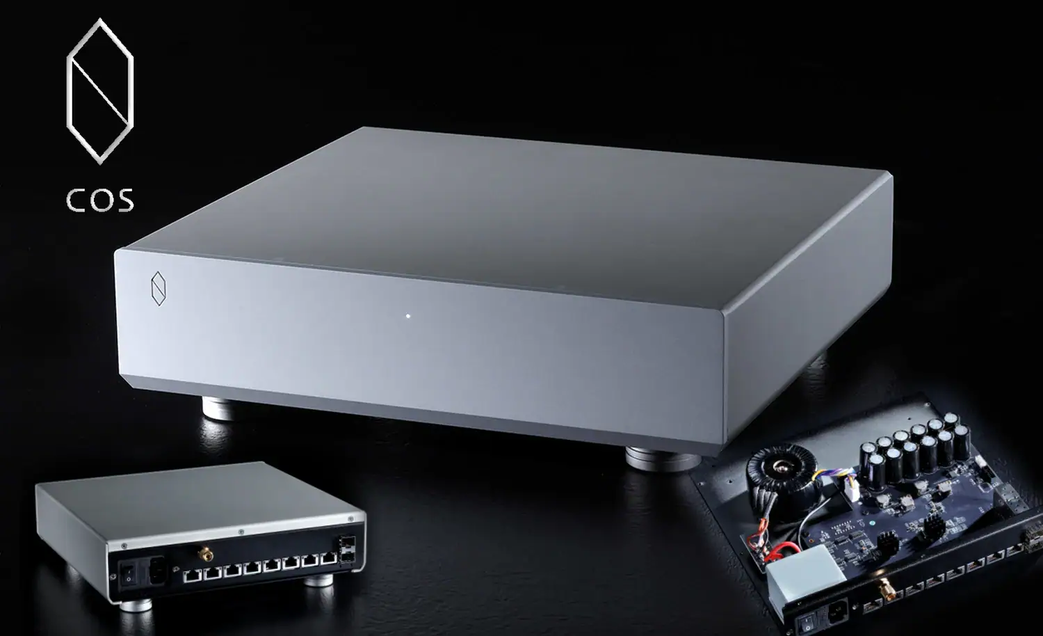 Six Moons sur le switch Cos Engineering S10 02