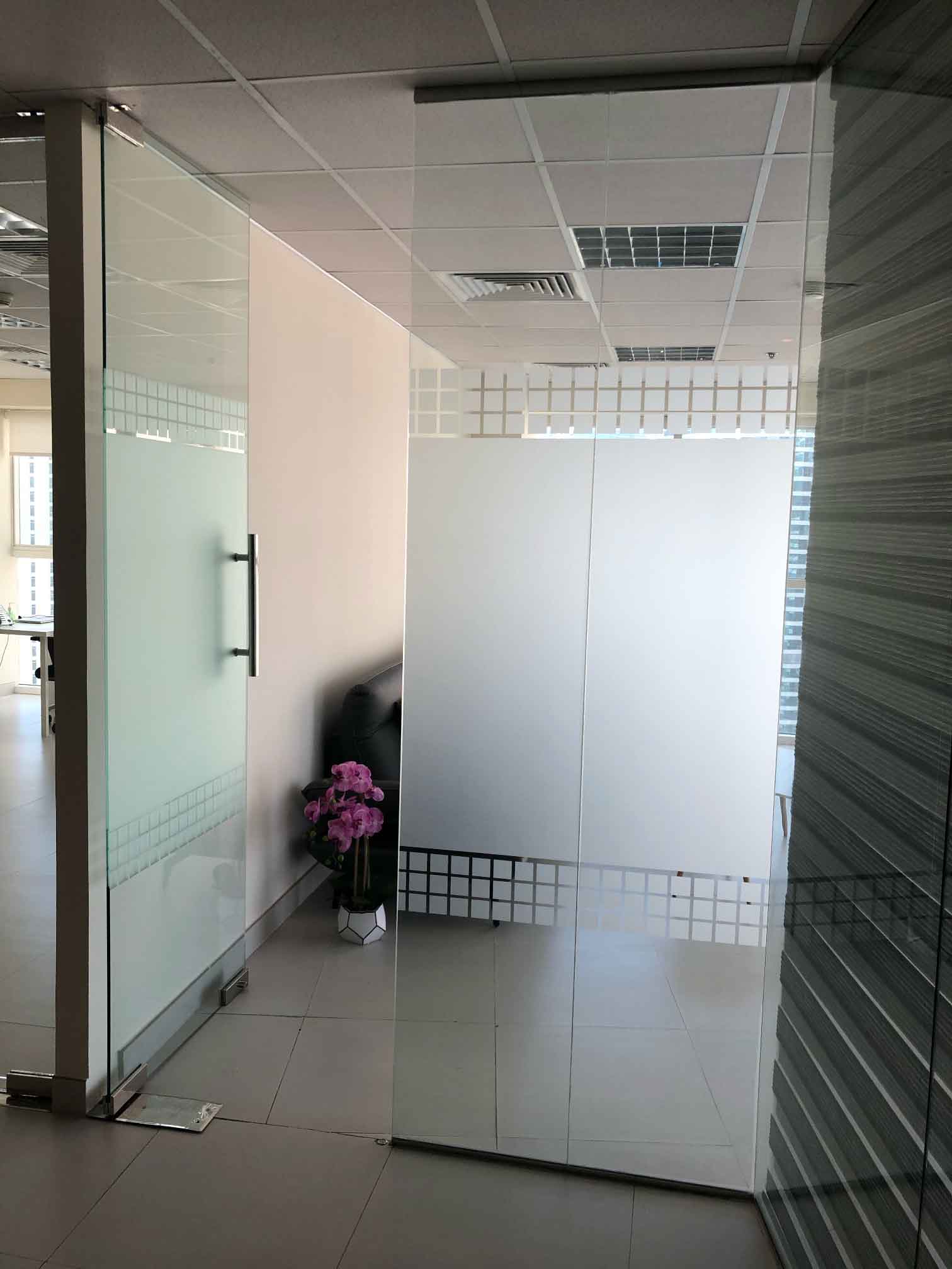 glass frosting sticker installation dubai frost sticker