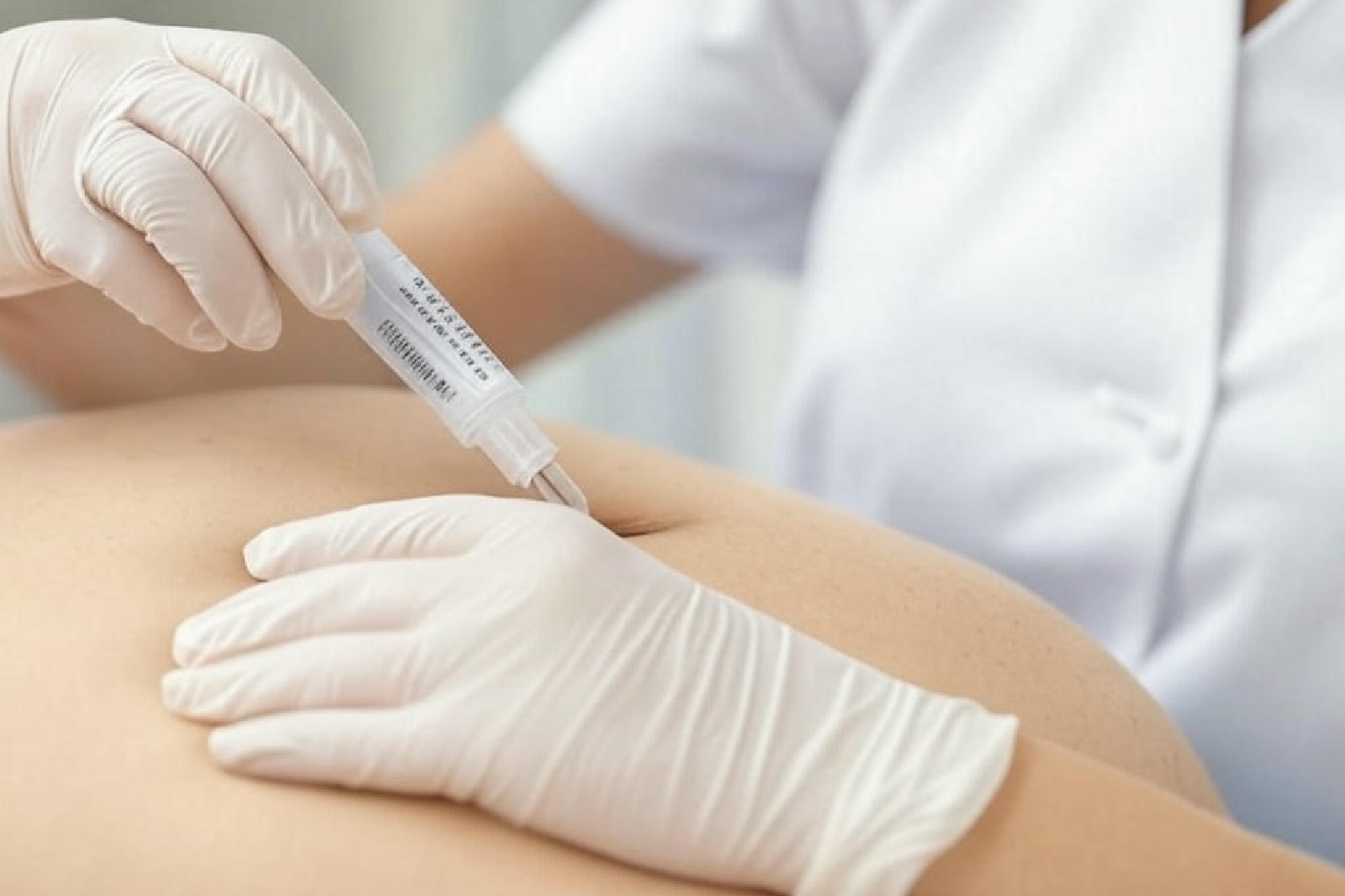 Mesolipo injection administration for belly fat dissolving