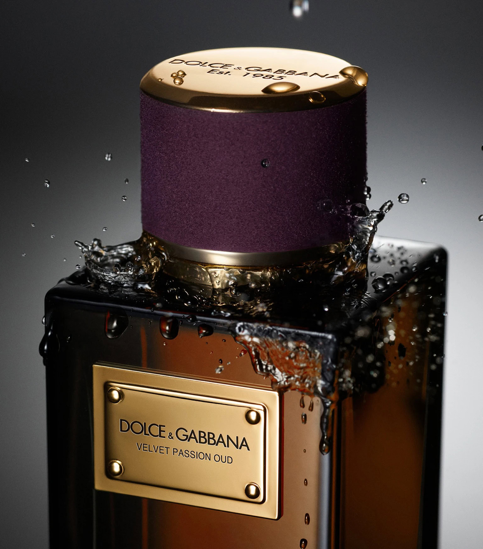 Dolce&Gabbana Velvet Passion Oud Eau de Parfum by Paul Guerlain – Fruity Oud Tribute to the Arabian Heritage of Sicily