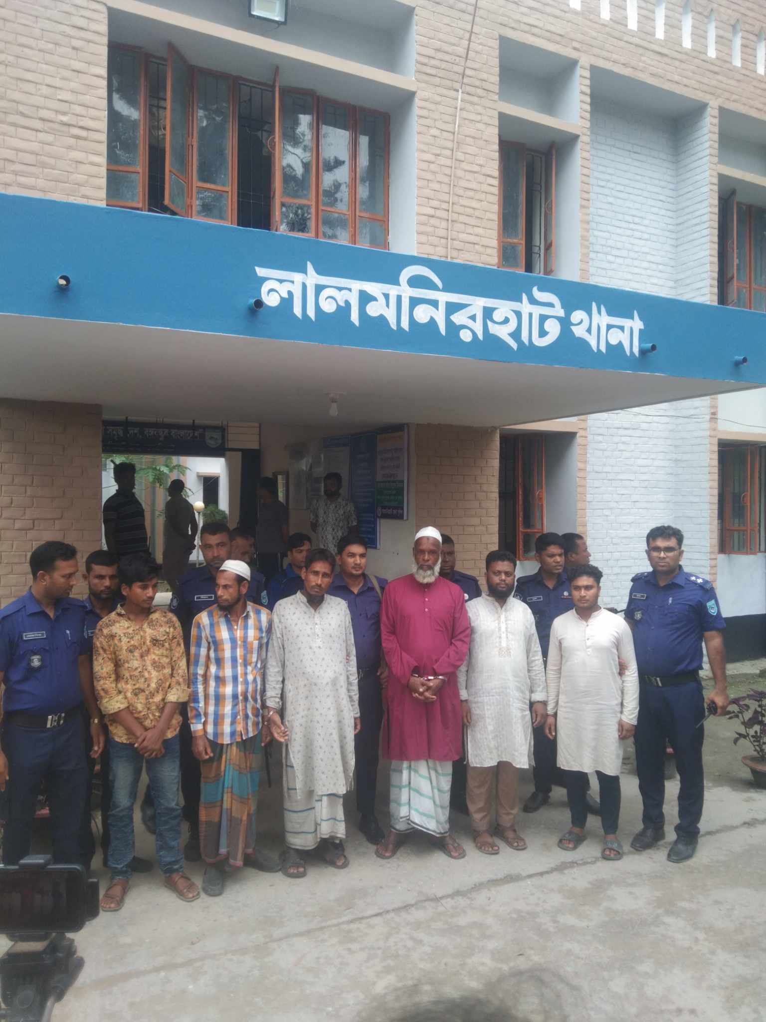 নাশকতার পরিকল্পনার অভিযোগে জামায়াতে ইসলামীর ৬ নেতাকর্মী আটক